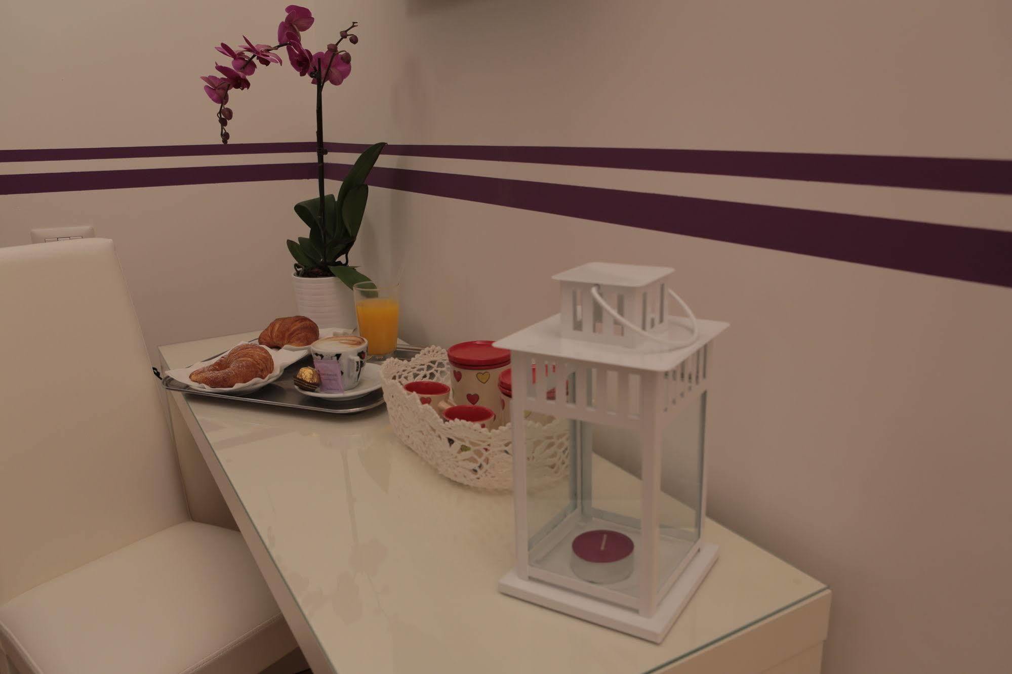 Domus Horatio Bed & Breakfast Rome Bagian luar foto