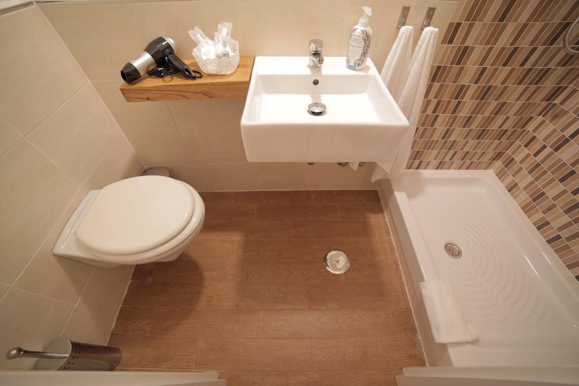 Domus Horatio Bed & Breakfast Rome Bagian luar foto
