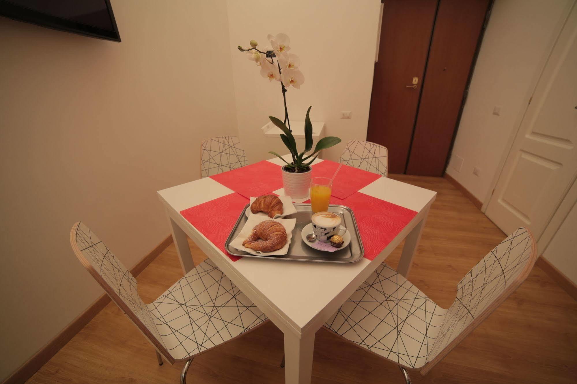 Domus Horatio Bed & Breakfast Rome Bagian luar foto